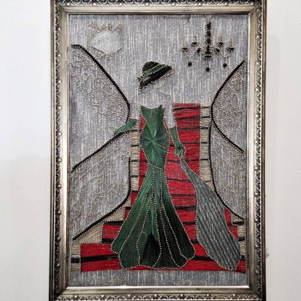 Merdivendeki şapkalı kız K2427